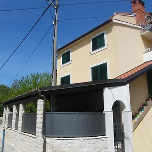 apartment-mamut.in-istria.net/
